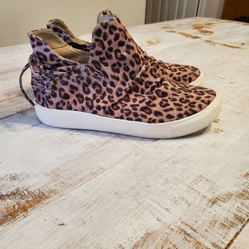 VERY G CHEETAH PRINT SHOES